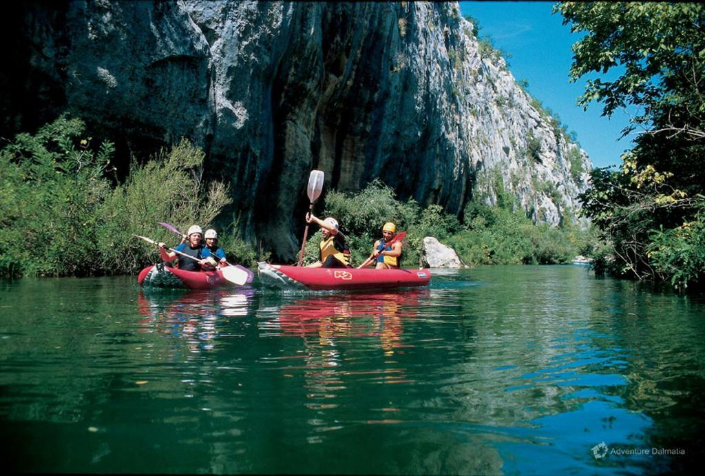 Natali Lägenhet Omiš Exteriör bild