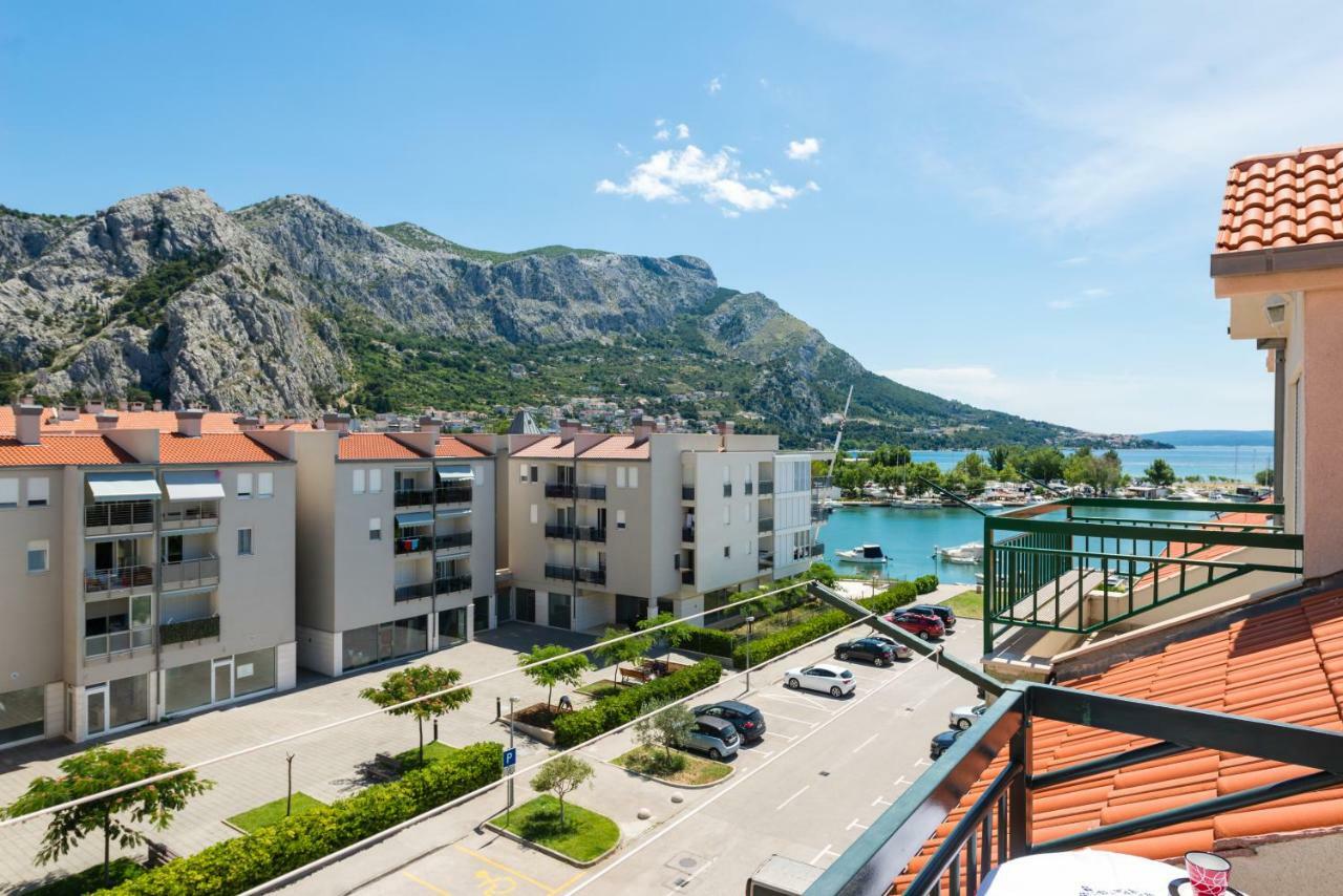 Natali Lägenhet Omiš Exteriör bild
